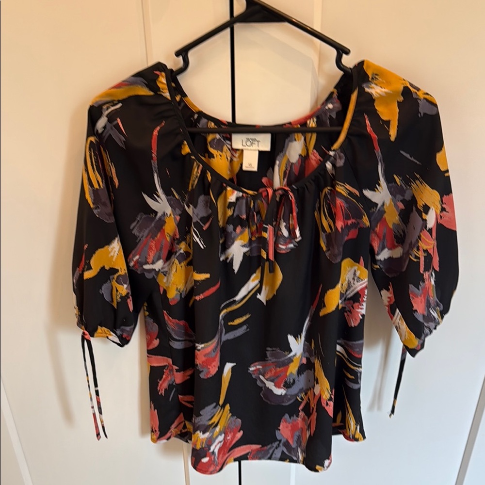 LOFT navy and Gold 3/4 Sleeve Tie Front Blouse